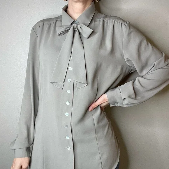 Vintage dove grey pussy bow tie neck blouse secretary 90s taupe long sleeve L - Picture 10 of 17